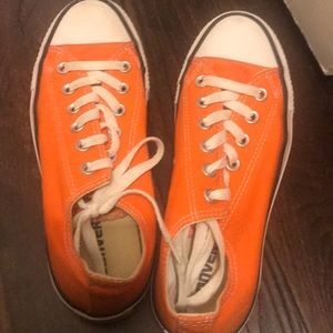 Converse orange low top. Worn ONCE